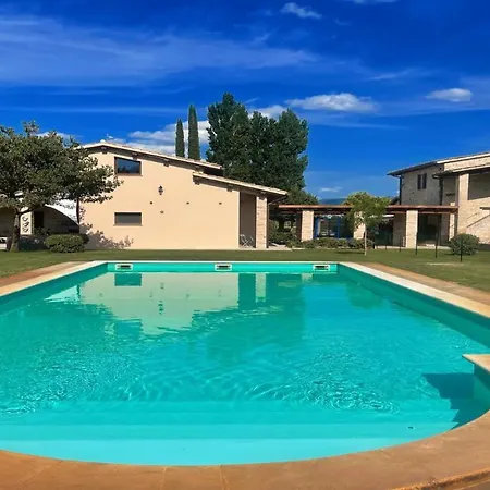 4 Double Bedrooms - Charming With Pool Villa *