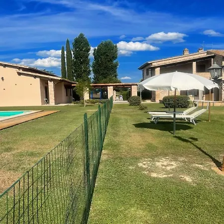 4 Double Bedrooms - Charming With Pool Villa Limiti (Umbria)