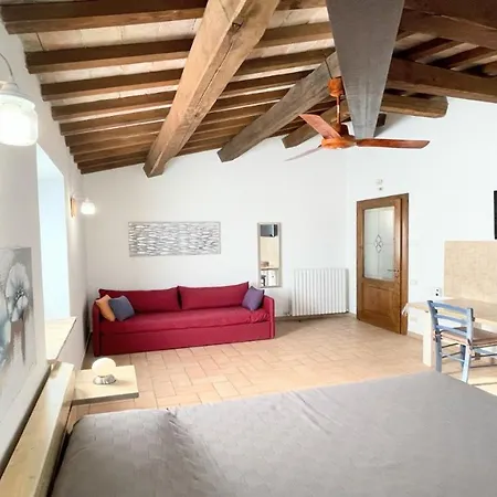 4 Double Bedrooms - Charming With Pool Limiti (Umbria)