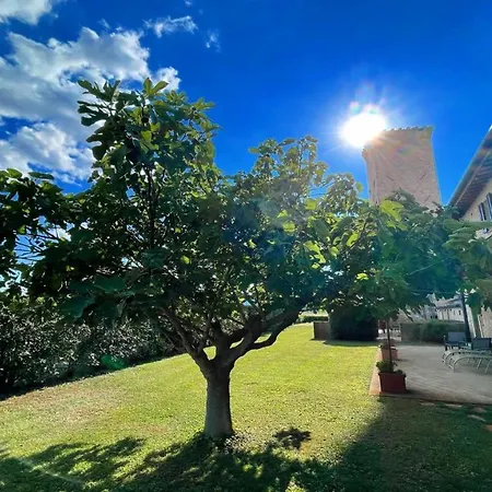 4 Double Bedrooms - Charming With Pool *