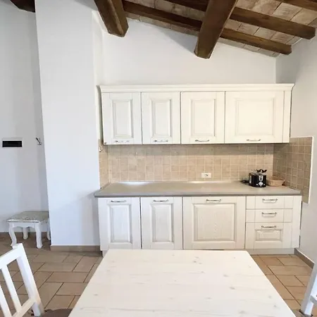 4 Double Bedrooms - Charming With Pool