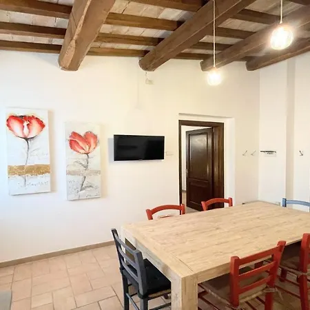 4 Double Bedrooms - Charming With Pool Villa