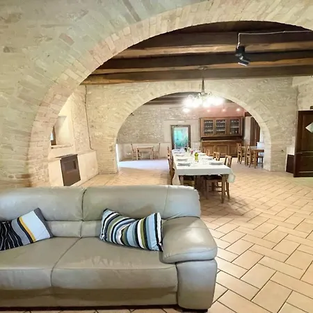 Villa 4 Double Bedrooms - Charming With Pool Limiti (Umbria)