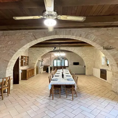 4 Double Bedrooms - Charming With Pool Villa Limiti (Umbria)