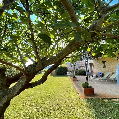 4 Double Bedrooms - Charming With Pool *